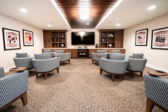 Image of Courtyard at Jamestown (4)