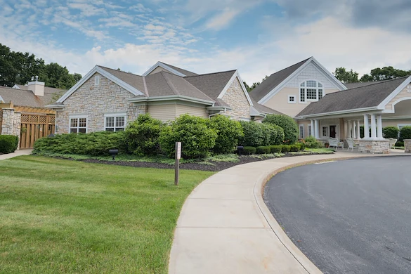 Image of Peregrine Senior Living at Clifton Park (1)