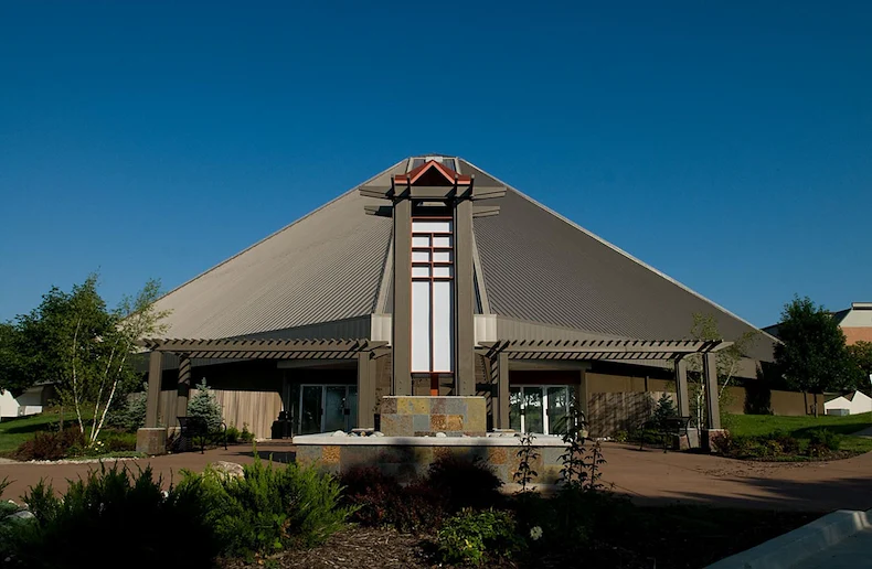 John Knox Village Assisted Living near Kansas City, MO