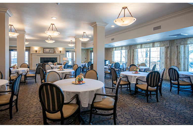 Weatherly Court Dining 