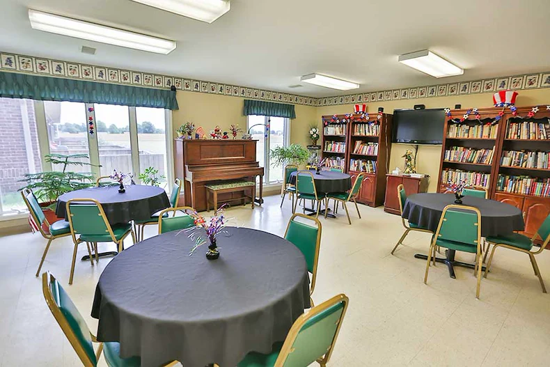 Image of CrownPointe of Hartford City (2)