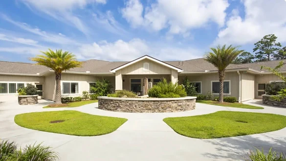 Azalea Gardens Senior Living community offering assisted living and memory care in Tallahassee, FL, outdoor space and walking path