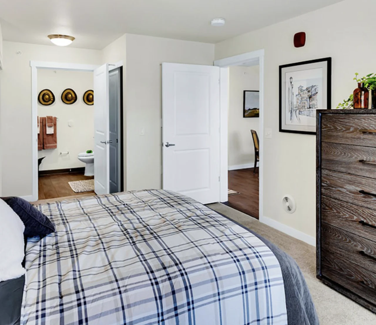 Sequoia Grove Gracious Retirement Living Hawthorn Senior Independent Living in Granite Bay, California AI-generated apartment bedroom