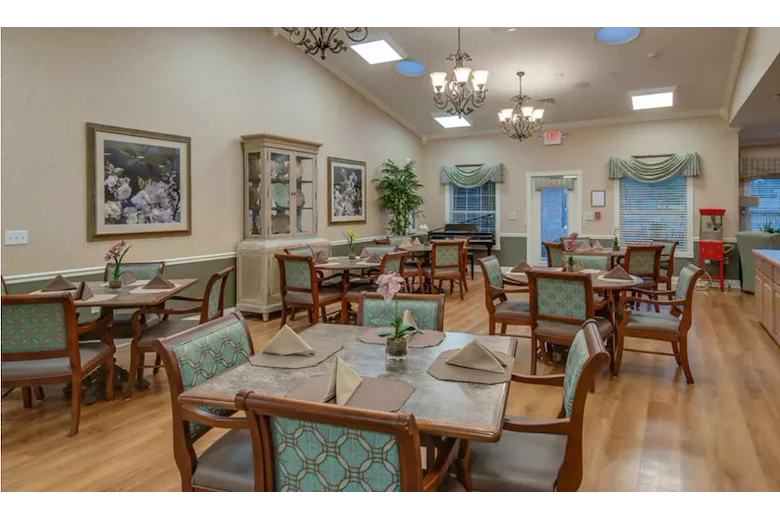 Image of South Breeze Senior Living (4)