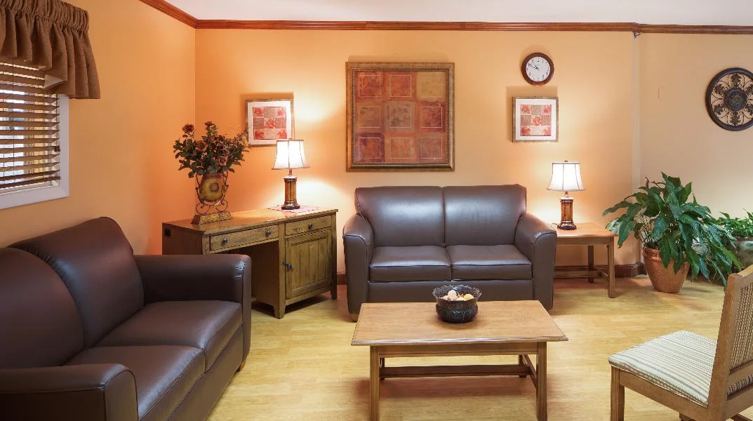 Image of Autumn Lake Healthcare at Glen Hill (4)