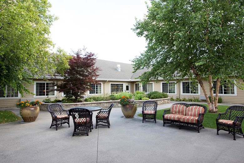 Image of Amber Glen Alzheimer's Care Center (4)