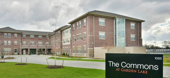 Image of Commons at Garden Lake (1)