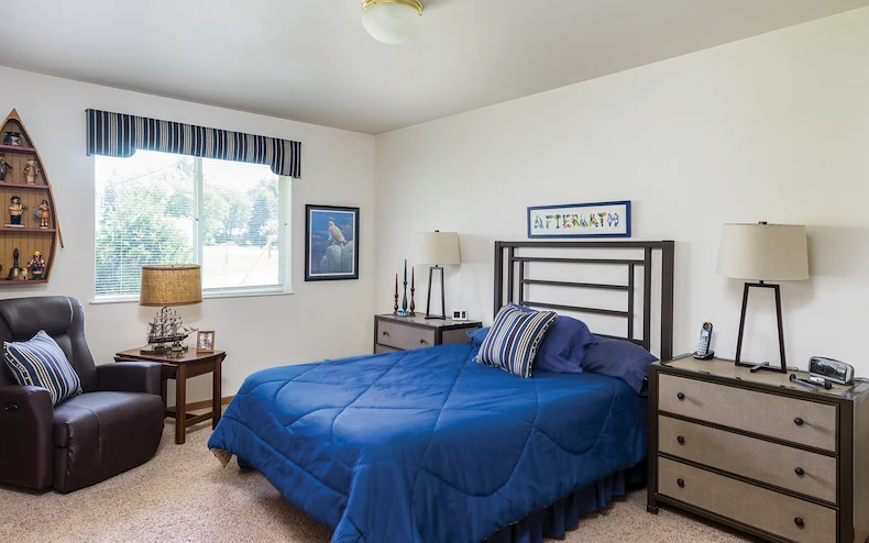 Park Vista Retirement Living – Waupaca, WI, bedroom