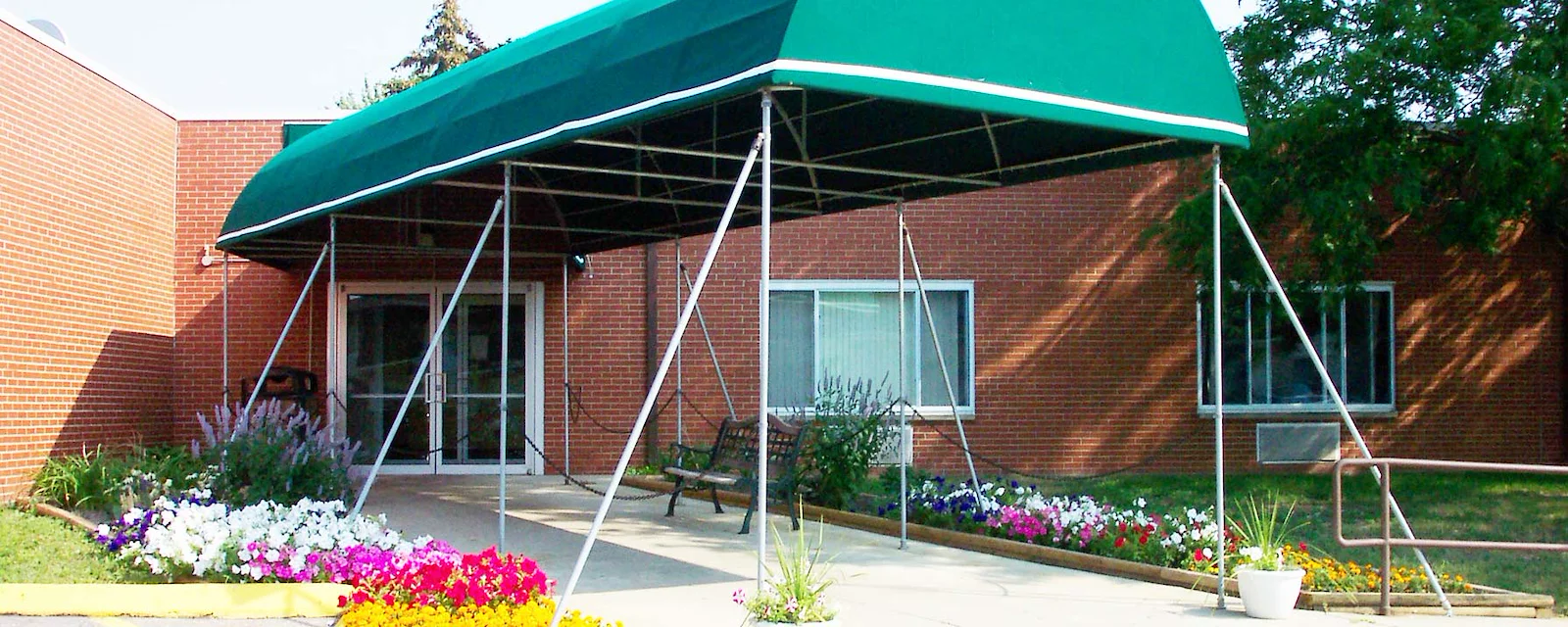 Image of Lakepointe Senior Care & Rehab Center (1)