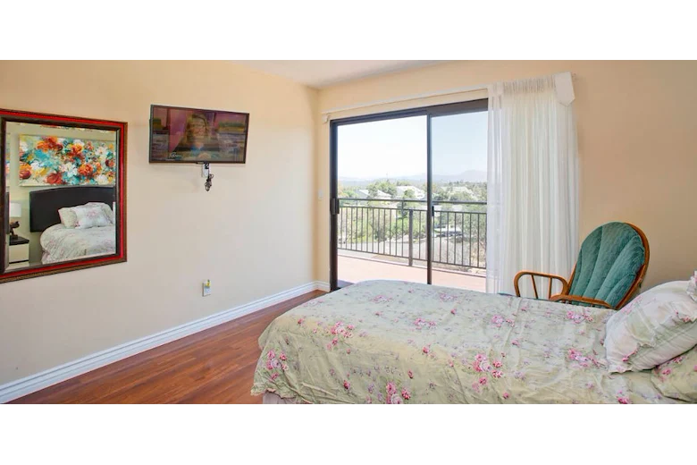 Image of Champine Manor (2)