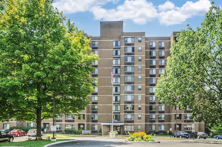 Image of Little Lehigh Manor (2)