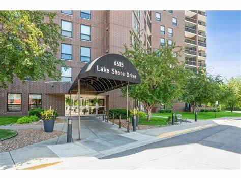 Image of Lake Shore Drive Condominiums (1)