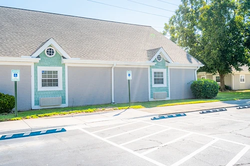 Image of Gregg Court Apartments (2)
