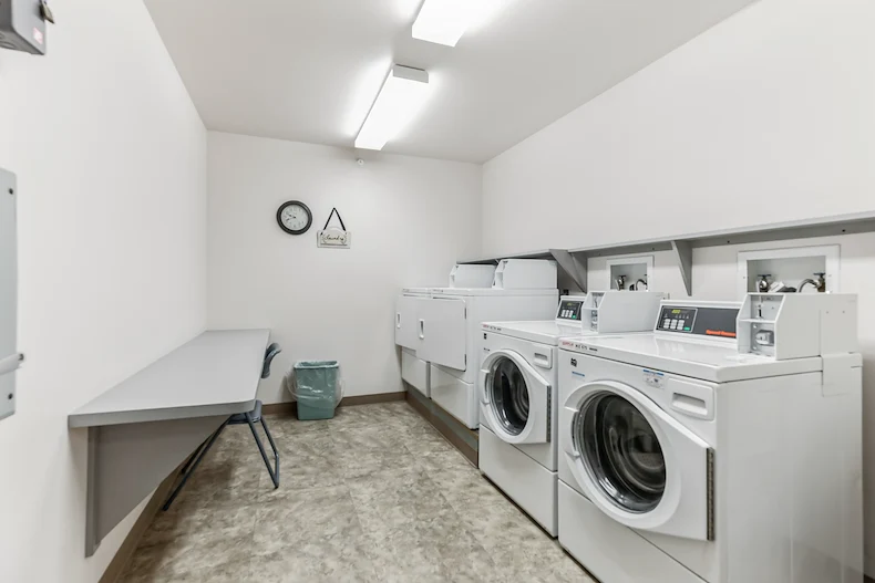 Image of Maple Ridge Apartments (6)