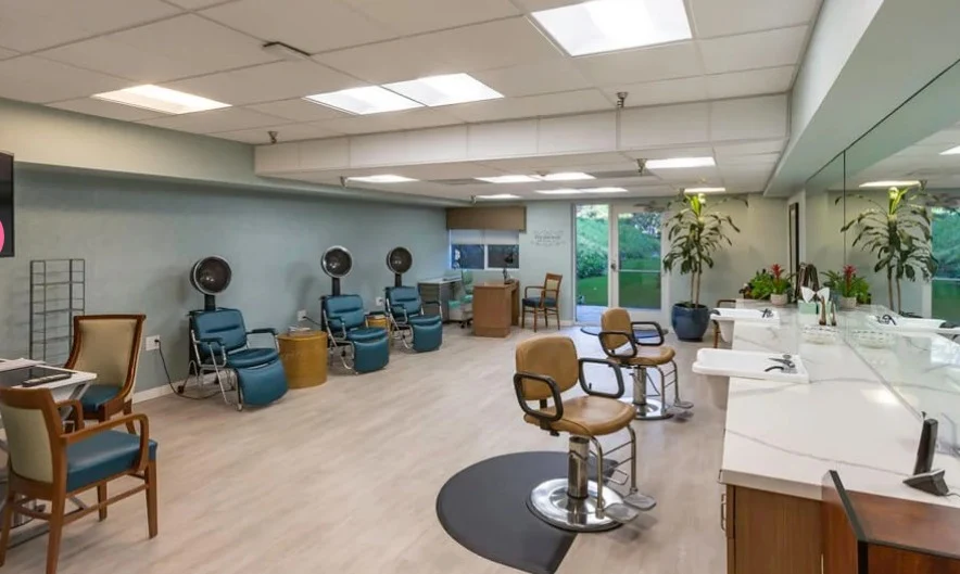 Image of Royal Oaks Senior Living (2)