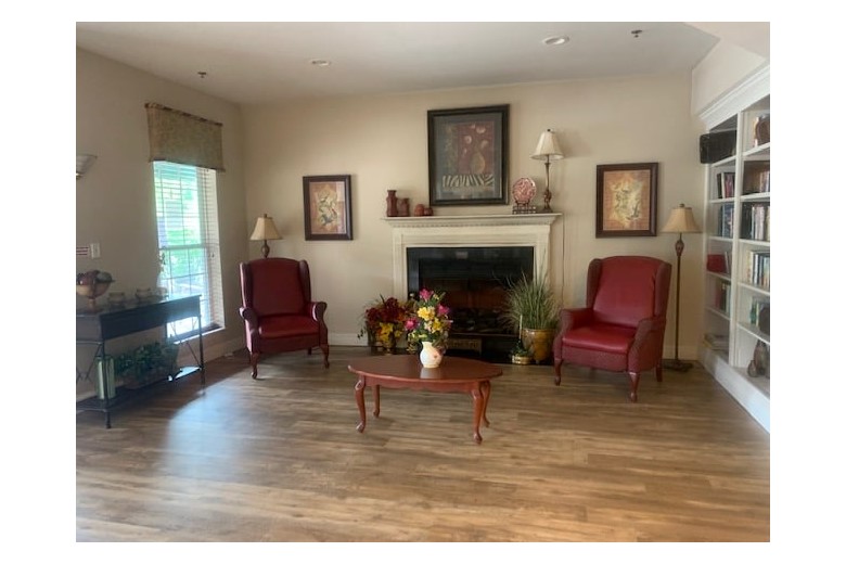 Image of Knollwood Retirement Community (4)