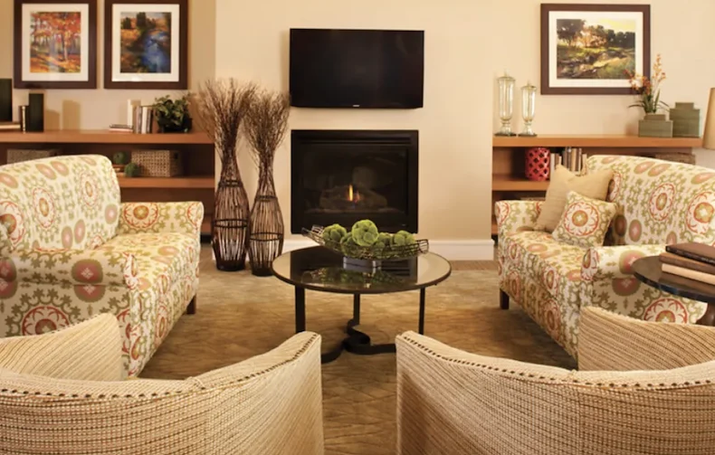 Concord Place Senior Memory Care in Knoxville, TN living room
