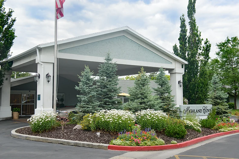 Image of Highland Cove Retirement Community (1)