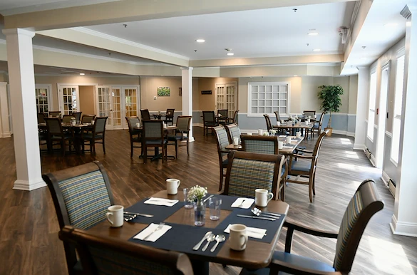 Spring Village at Hammonton dining room