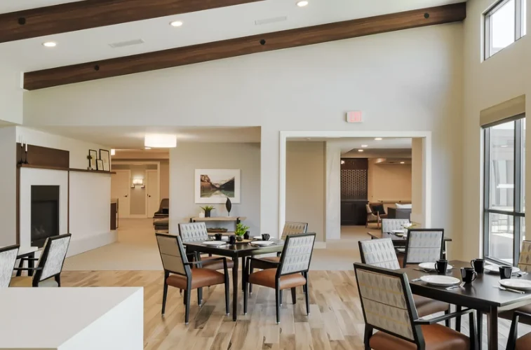 Image of Summit of Bettendorf Senior Living (3)