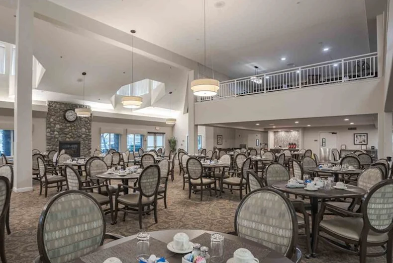 Image of Creekside Oaks Retirement Community (5)