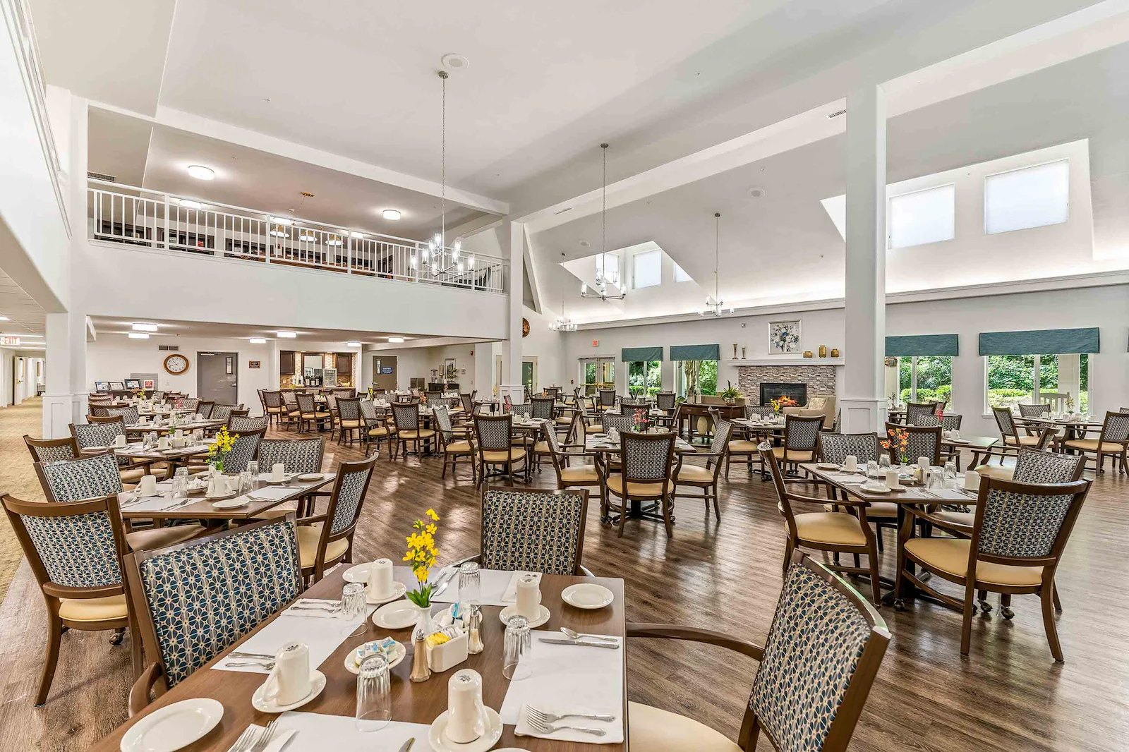 The Woods at Holly Tree Gracious Retirement Living Hawthorn Senior Independent Living in Wilmington, North Carolina community dining room