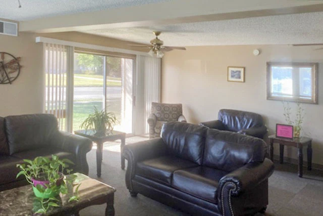 Image of Bicentennial Manor (6)