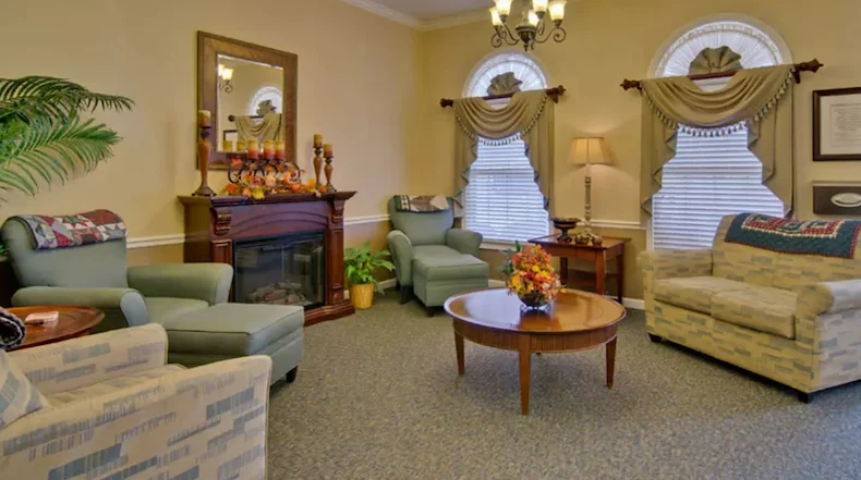 Image of Southern Oaks (5)