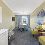 Image of Laurel Pointe (7)