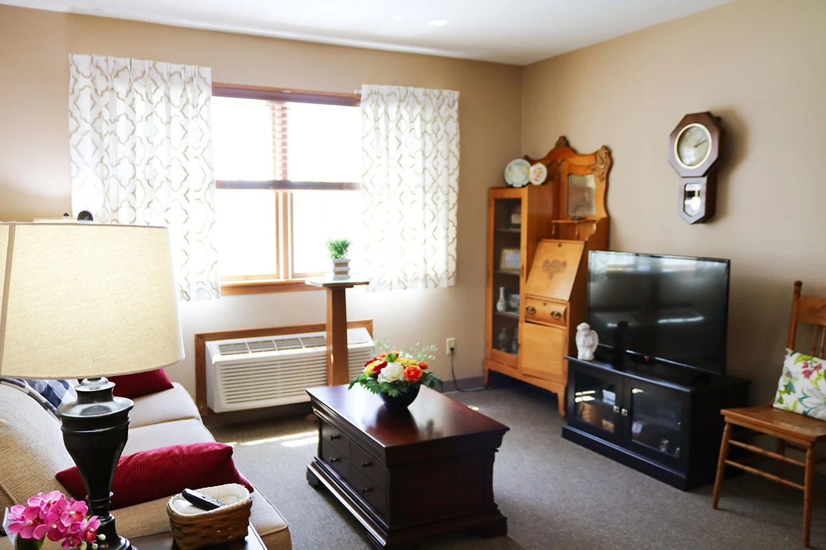 Image of Vancrest of Delphos (7)