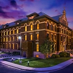 Image of Senior Suites Chicago Norwood Park (1)