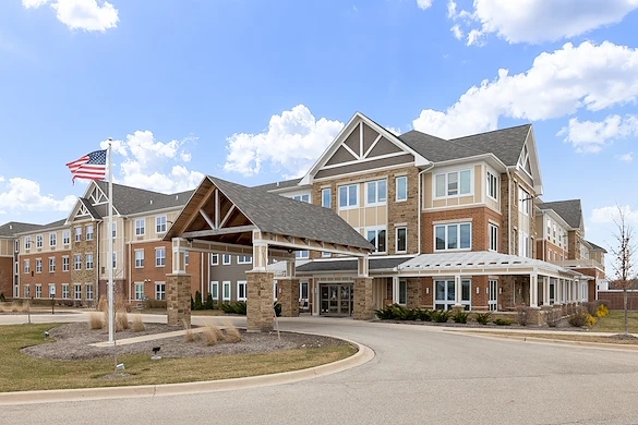 Alto Grayslake, senior living community offering assisted living, memory care, and respite care in Grayslake, IL, front entrance