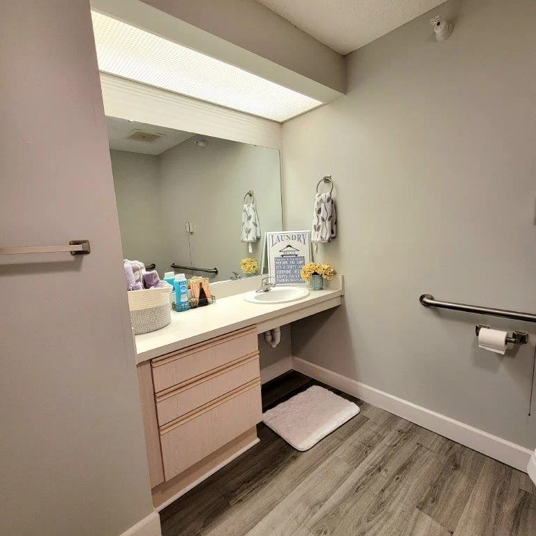 Image of The Pines at Columbia (6)