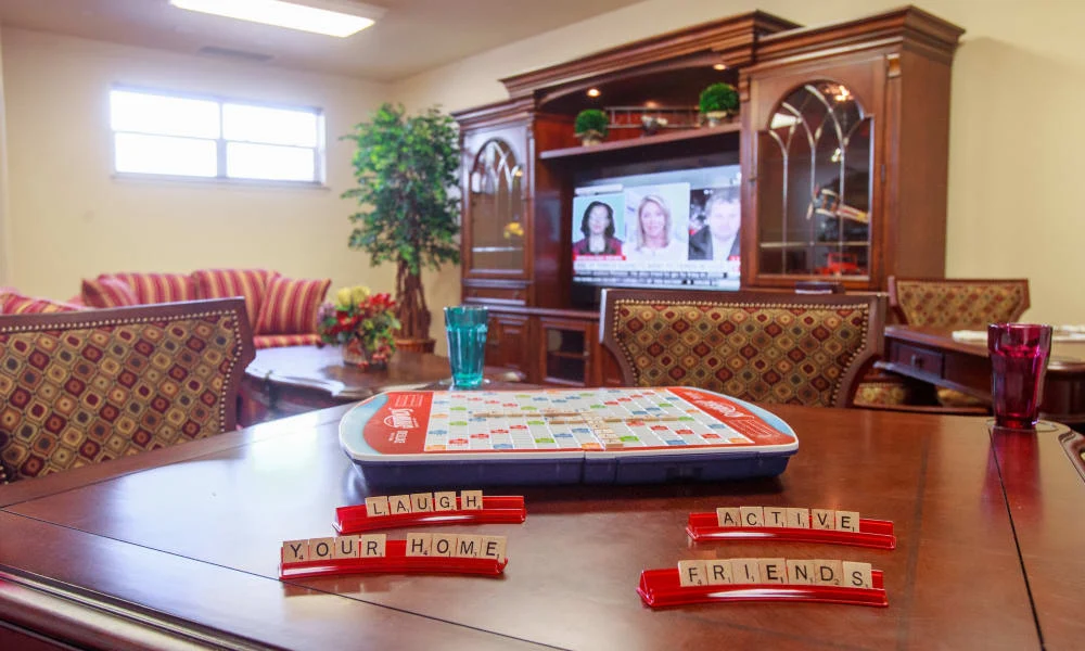 Bella Vista Gracious Retirement Living Hawthorn Senior Independent Living in Asheville, North Carolina living room