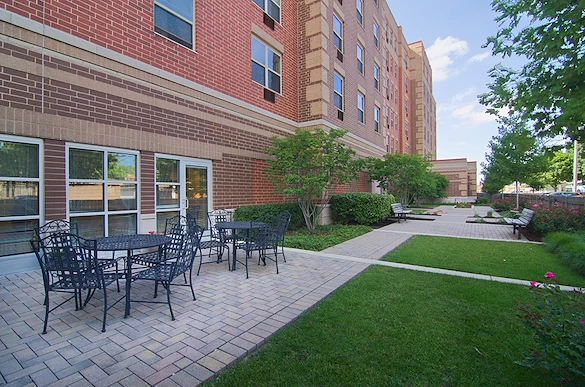 Image of Senior Suites of Kelvyn Park (7)