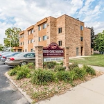 Image of Red Oak Manor (1)