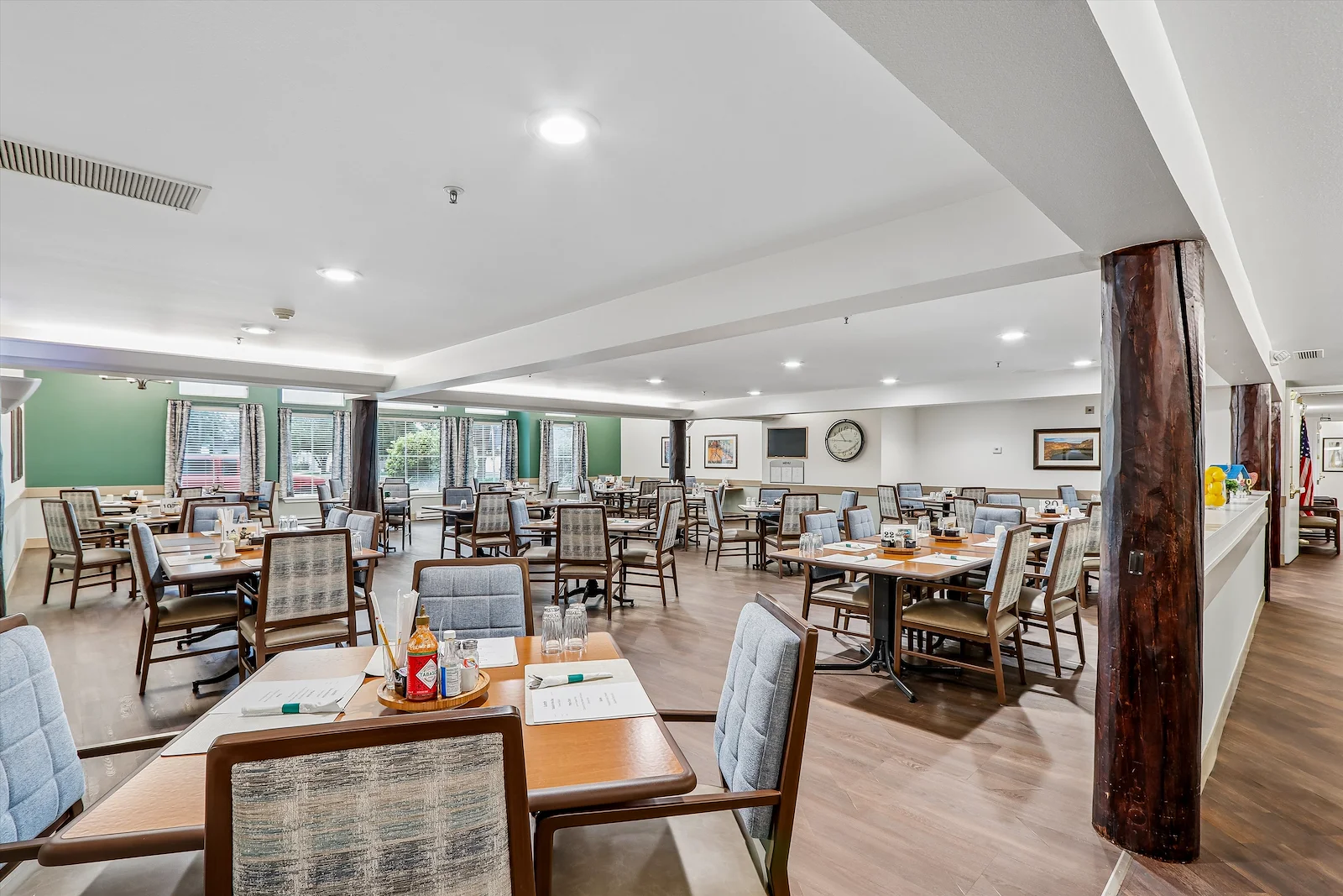 Image of Pine Oaks Senior Living (4)