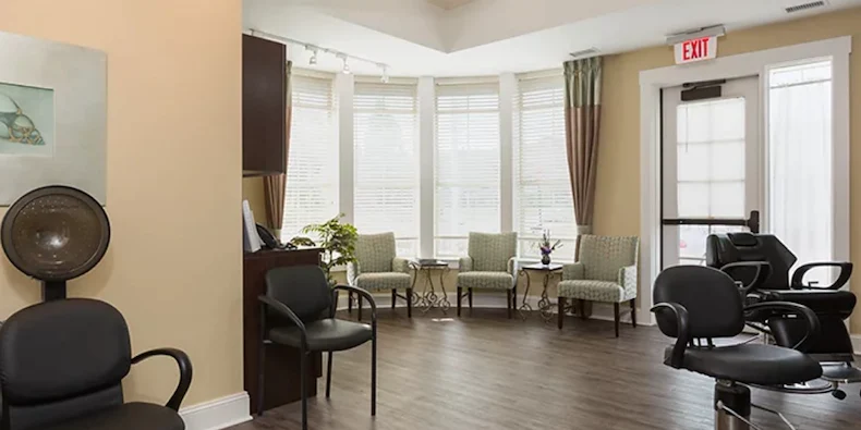 Image of Lombard Place Senior Living (2)