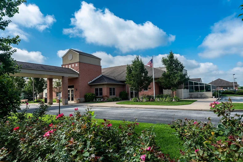 Image of Spring Oak at Berlin (1)