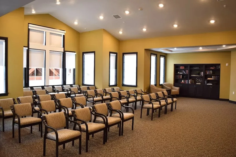 Image of Colonial Village Senior Living (2)