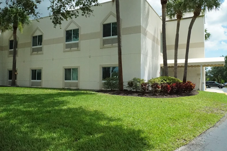 Image of Palm Garden Of Port Saint Lucie (5)