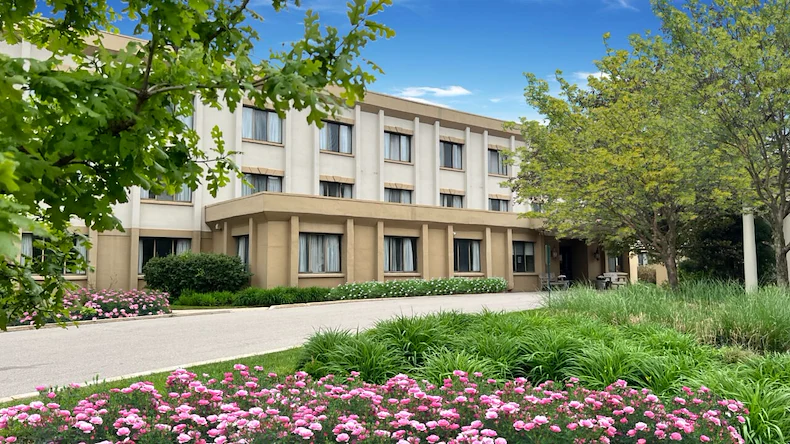 Image of Bella Terra Lombard (1)