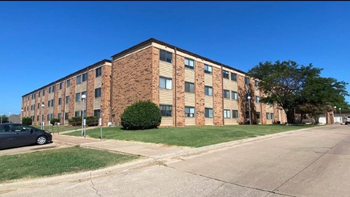 Image of Duncan Plaza (1)