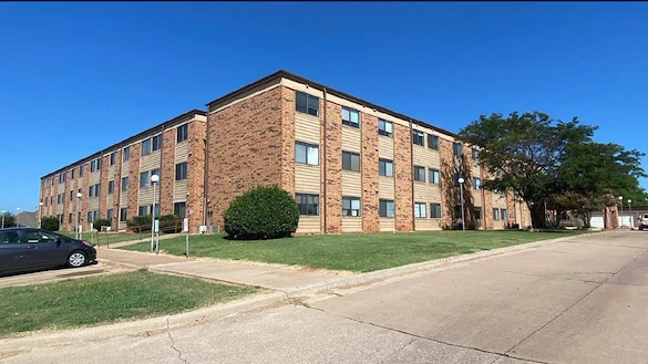 Image of Duncan Plaza (1)