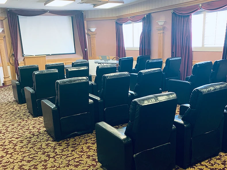 Image of Sterling Court Assisted Living Community (4)