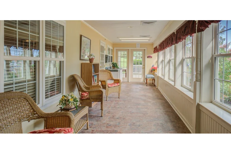 Image of Mifflin Court (7)