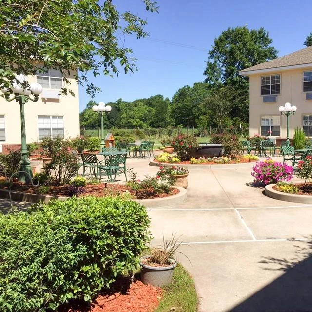 Image of Garden View of Lafayette (3)