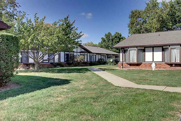 Image of The Villas Senior Care Community (West) (2)