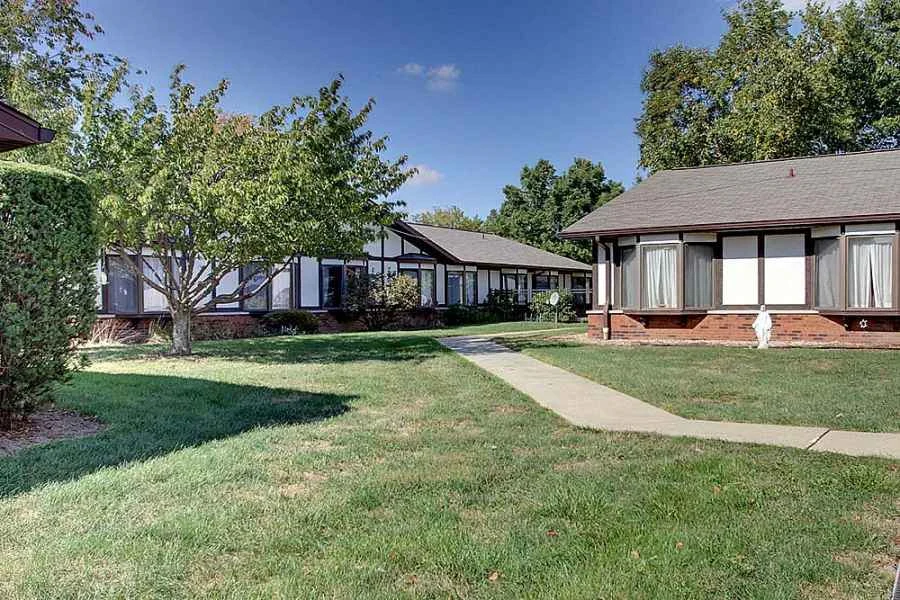 Image of The Villas Senior Care Community (West) (2)