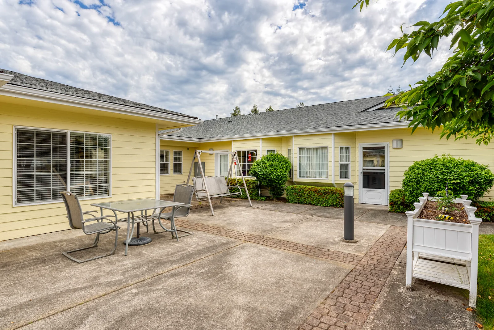 Image of Easthaven Villa Senior Living (2)